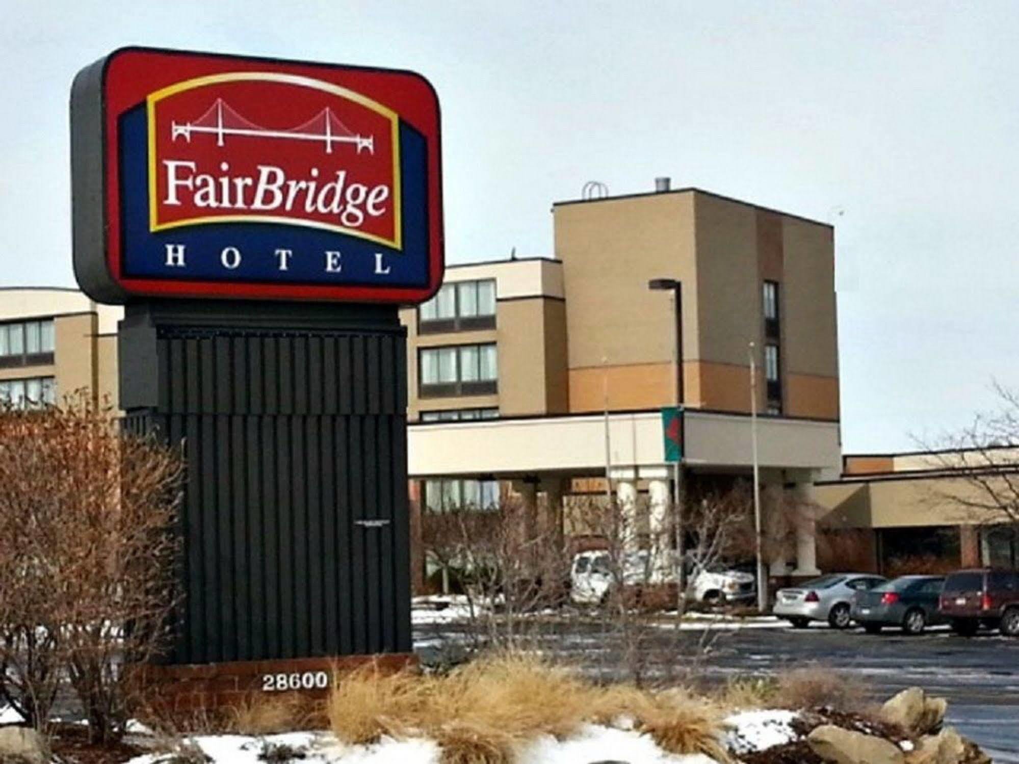 Fairbridge Hotel Cleveland East Wickliffe Exterior photo